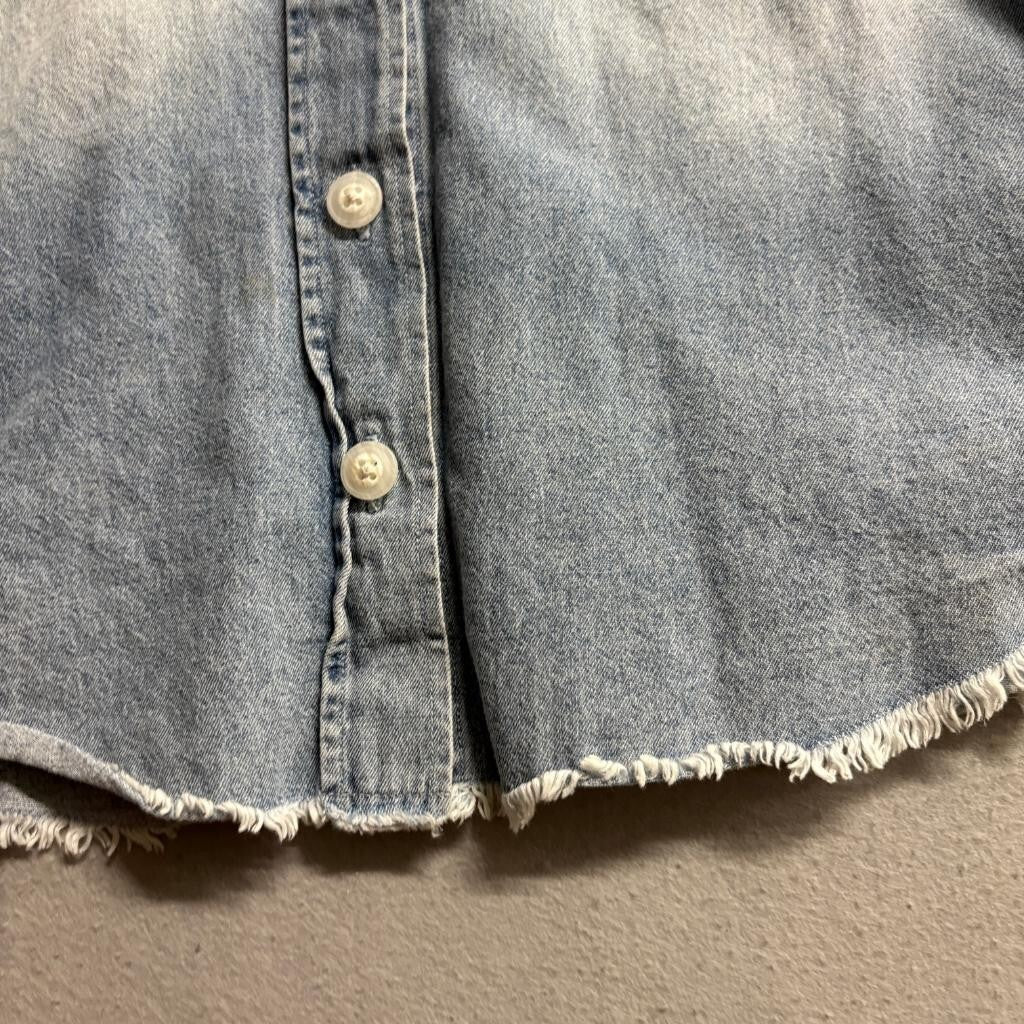 Democracy Denim Shirt Womens Small Blue Cotton Long Sleeve Raw Hem Chambray Top