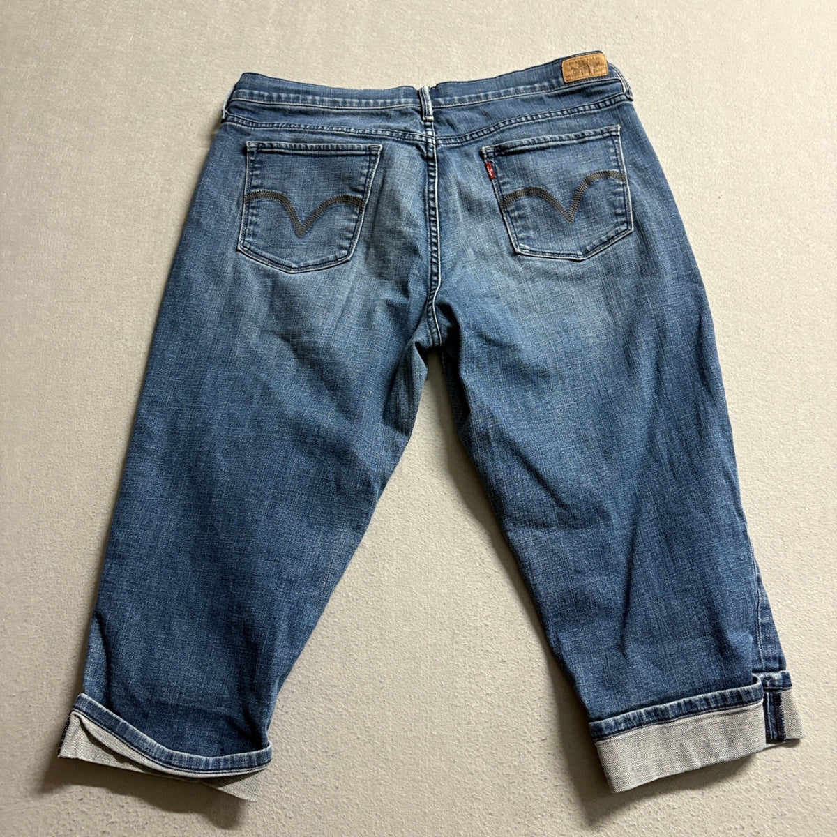 Levi's 515 Capri Jeans Womens Size 14 Blue Denim Cuffed Cropped Stretch Medium
