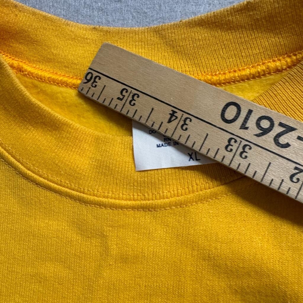 Vintage Los Angeles Lakers 1987 World Champions Sweatshirt XL Yellow Crewneck