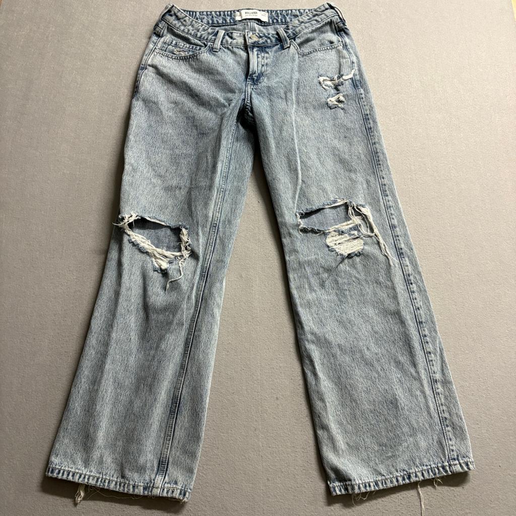 Hollister Low Rise Baggy Jeans Womens 6R W28 Light Wash Distressed Ripped Denim