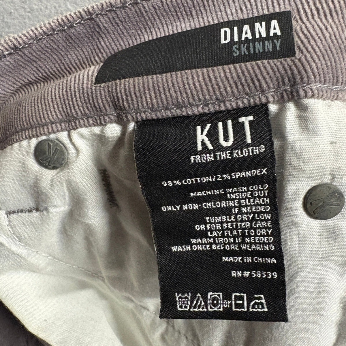 KUT from the Kloth Diana Skinny Corduroy Pants Womens Size 8 Gray Stretch Velvet