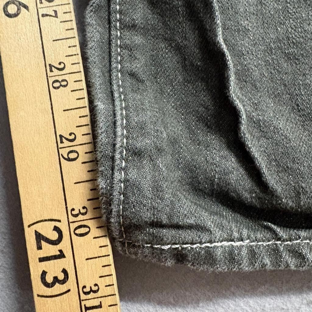 Levis 501 Original Fit Jeans Mens 32x34 Gray Black Denim Button Fly Straight Leg