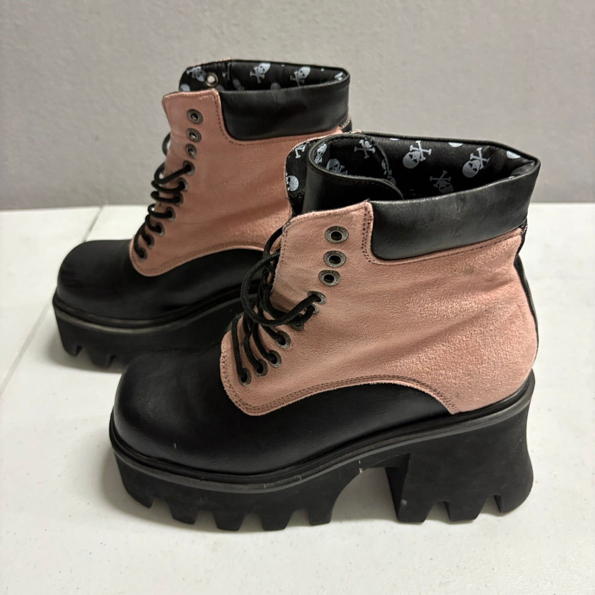 Lamoda Womens Size 7 Platform Combat Boots Black Pink Skull Print Lining Chunky
