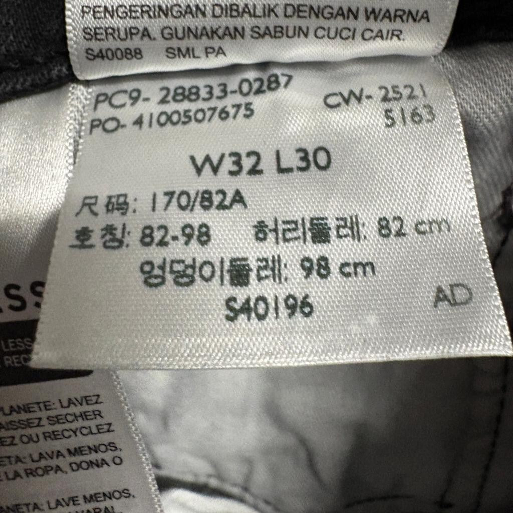 Levi's 512 Slim Taper Jeans Mens 32x30 Black Denim Stretch Pants PC9-28833-0287
