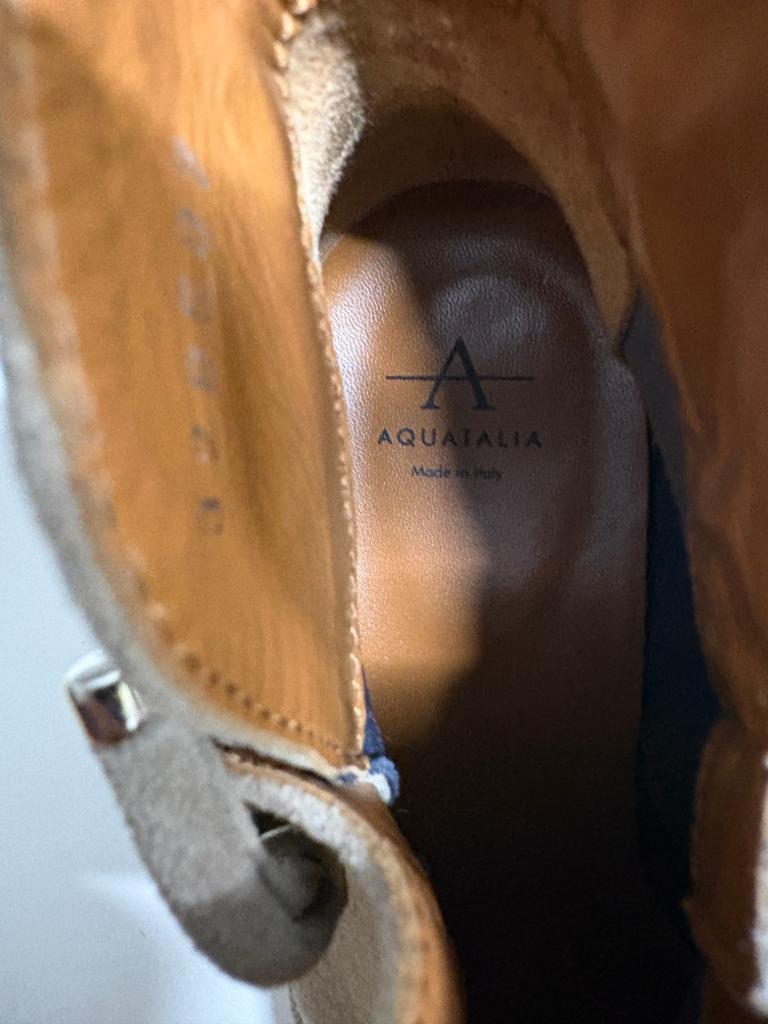 Aquatalia Womens Suede Ankle Boots Taupe Beige Buckle Zip Made in Italy Size 6.5