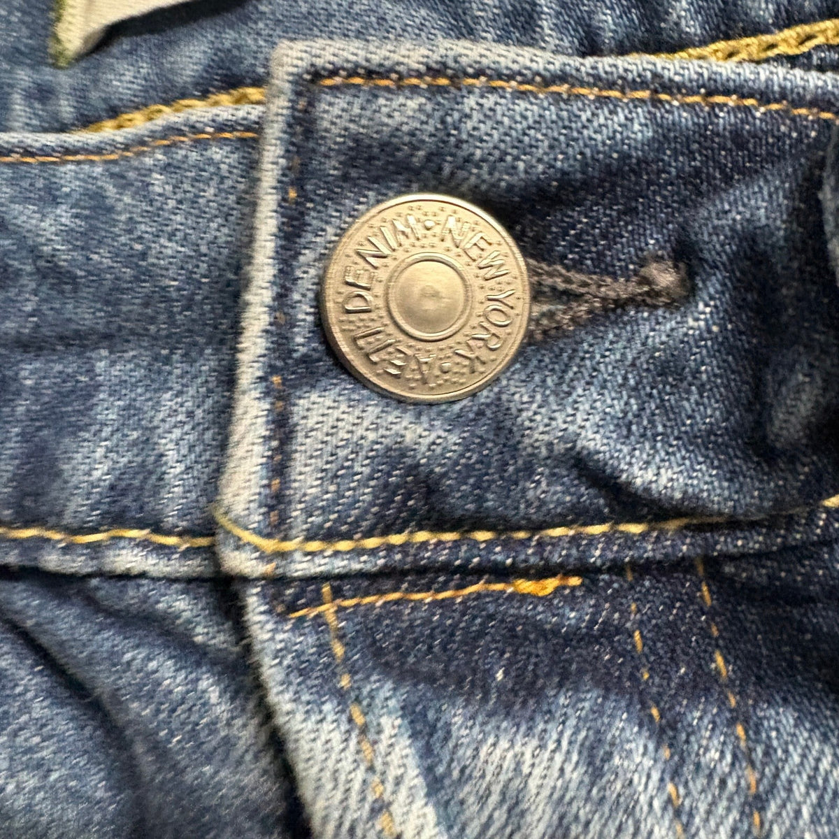 AE77 American Eagle Straight Crop Jeans Womens Size 0 Blue Denim Button Fly Raw