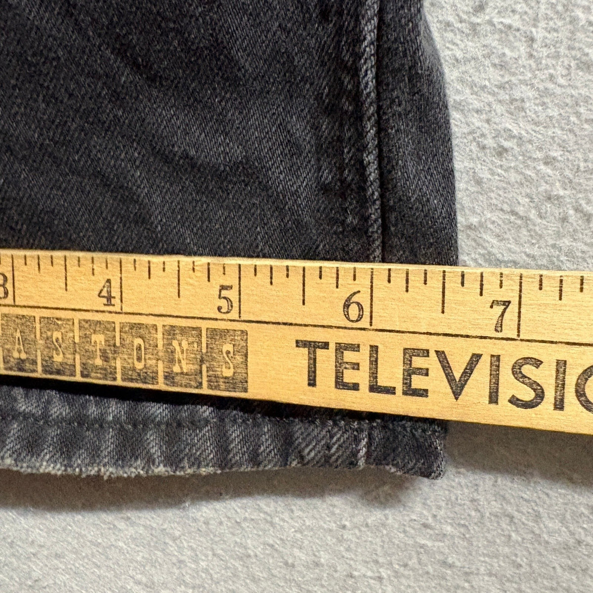 American Eagle Strigid Mom Jeans Womens 6 Black Distressed High Rise Denim
