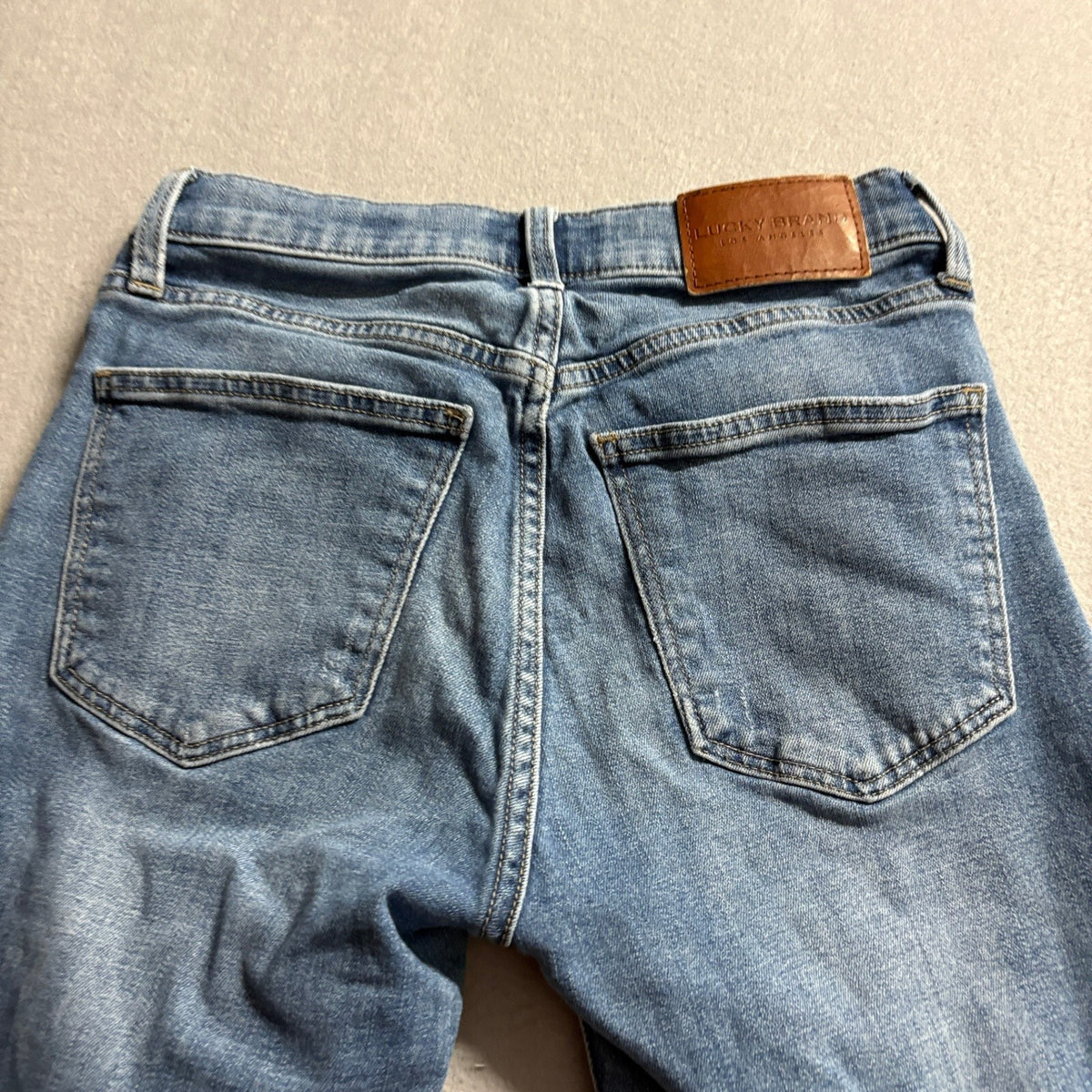 Lucky Brand Bridgette High Rise Crop Jeans Womens Size 2 26 Blue Distressed