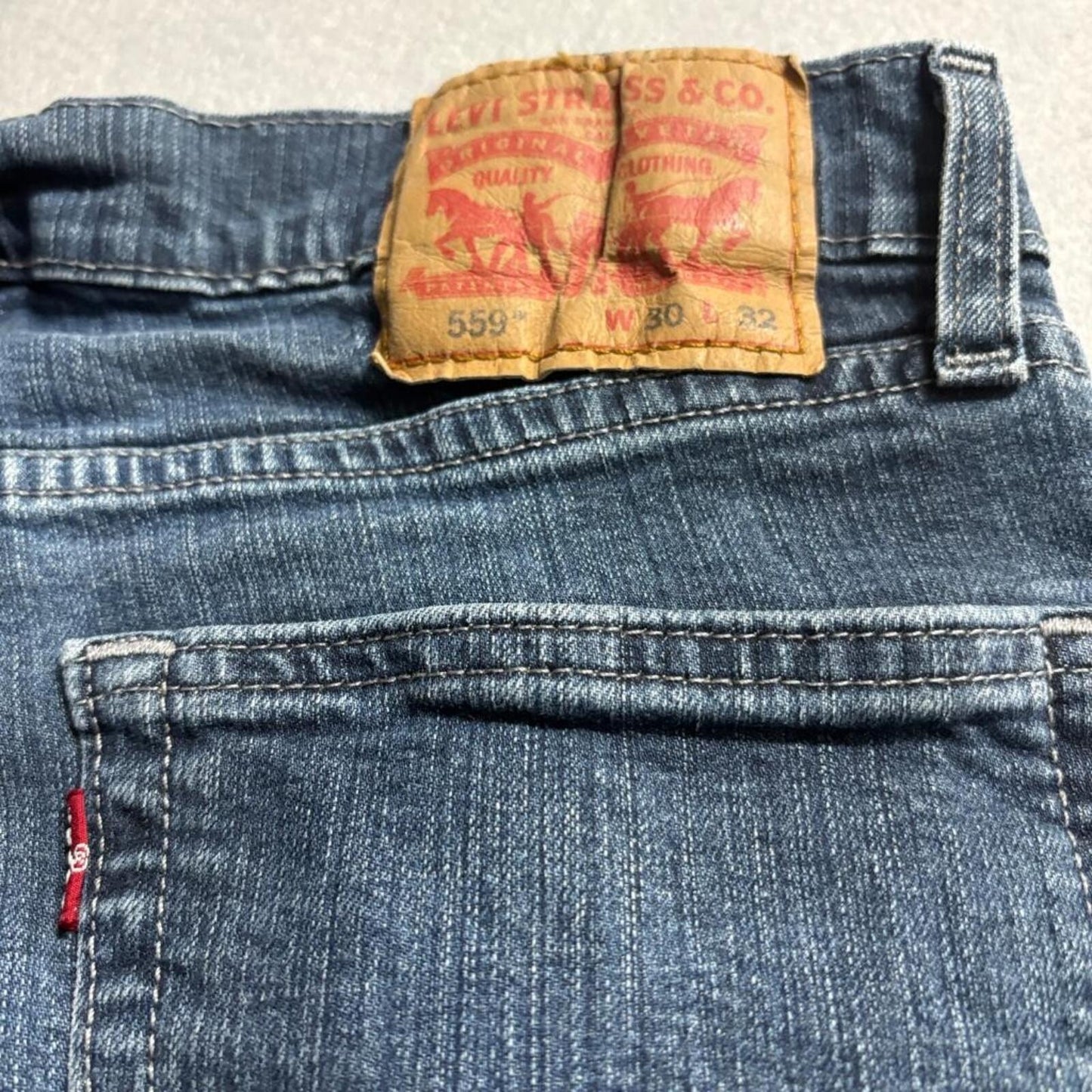 Levi's 559 Relaxed Straight Jeans Mens 30x32 Blue Denim Medium Wash Pants 30x30