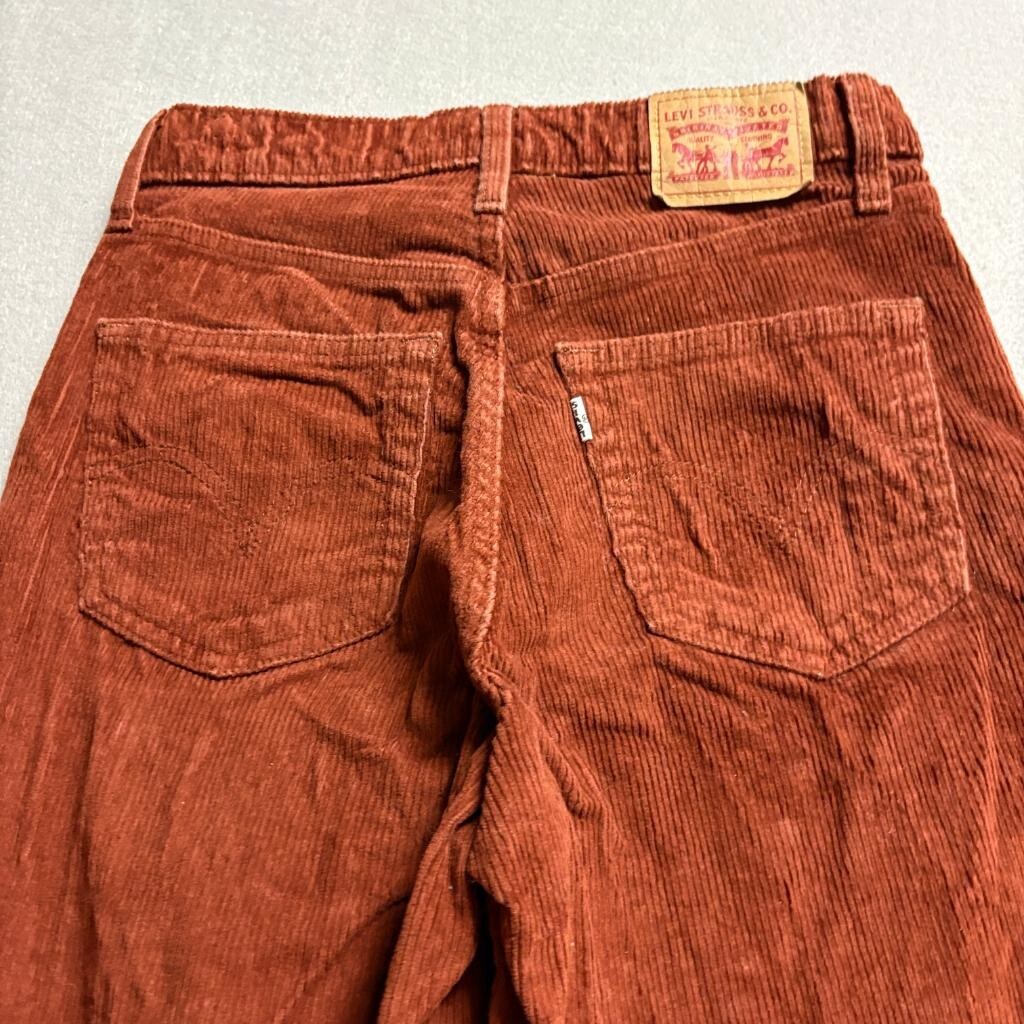 Levi's High Waisted Mom Jean Corduroy Pants Womens 26 Brown Rust Tapered Leg