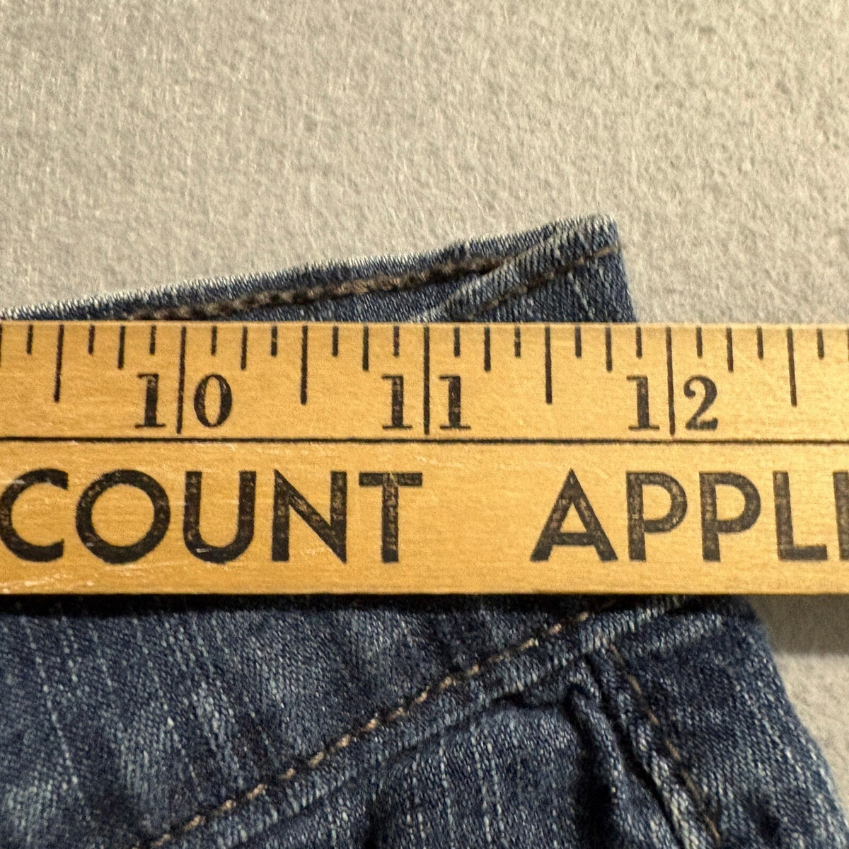 Levis 512 Perfectly Slimming Bootcut Jeans Womens 2P Short Blue Denim Stretch