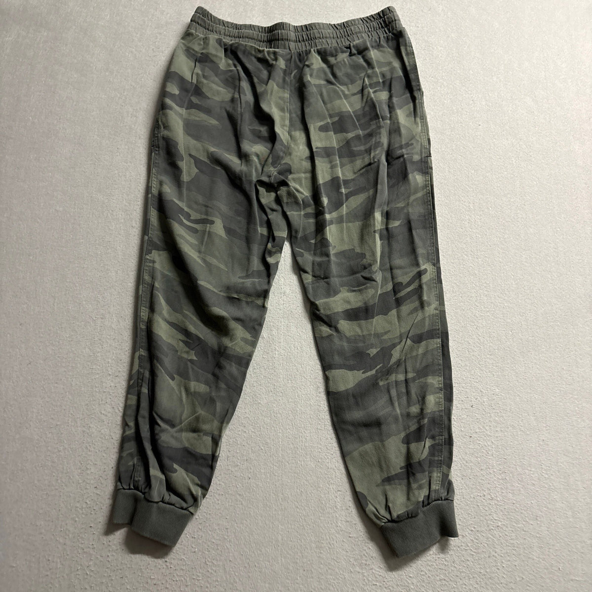 Splendid Womens Camo Jogger Pants Size Medium Green Camouflage Elastic