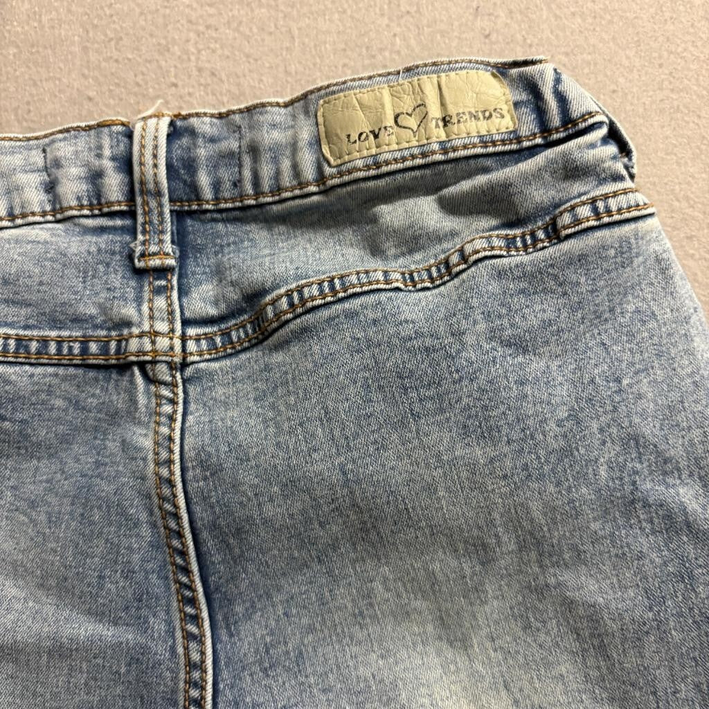 Love Trends Cargo Jeans Womens Size 3 Blue Denim Wide Leg Multi Pocket Stretch