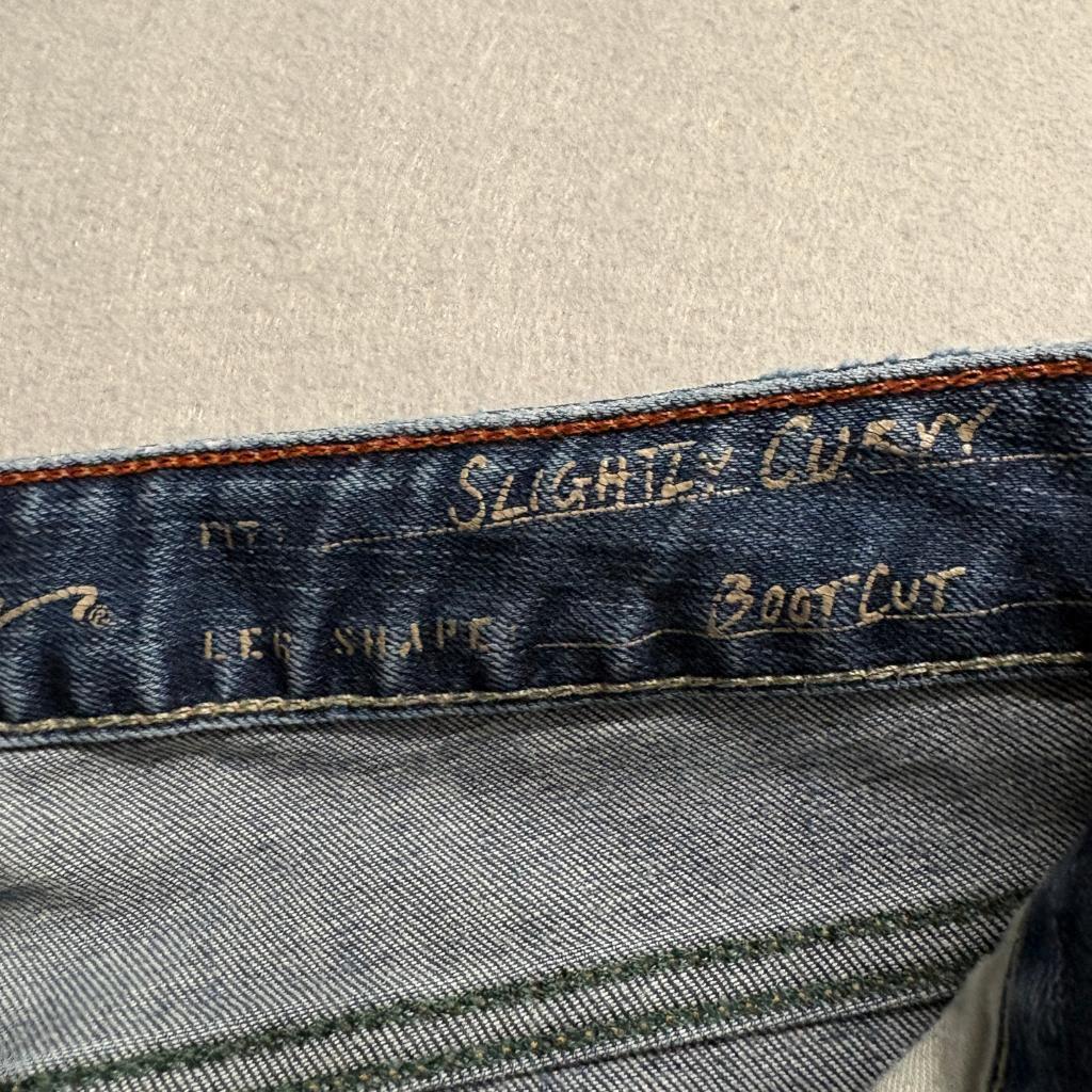 Eddie Bauer Slightly Curvy Bootcut Jeans Womens Size 10 Blue Denim Stretch