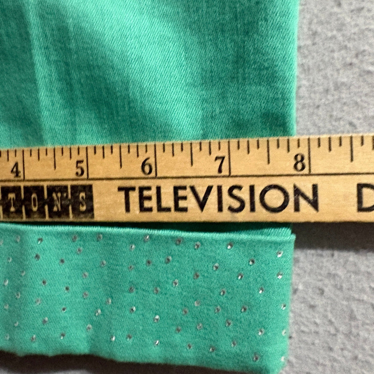 NYDJ Lift Tuck Crop Jeans Womens 14 Green Rhinestone Cuff Stretch Denim Capris