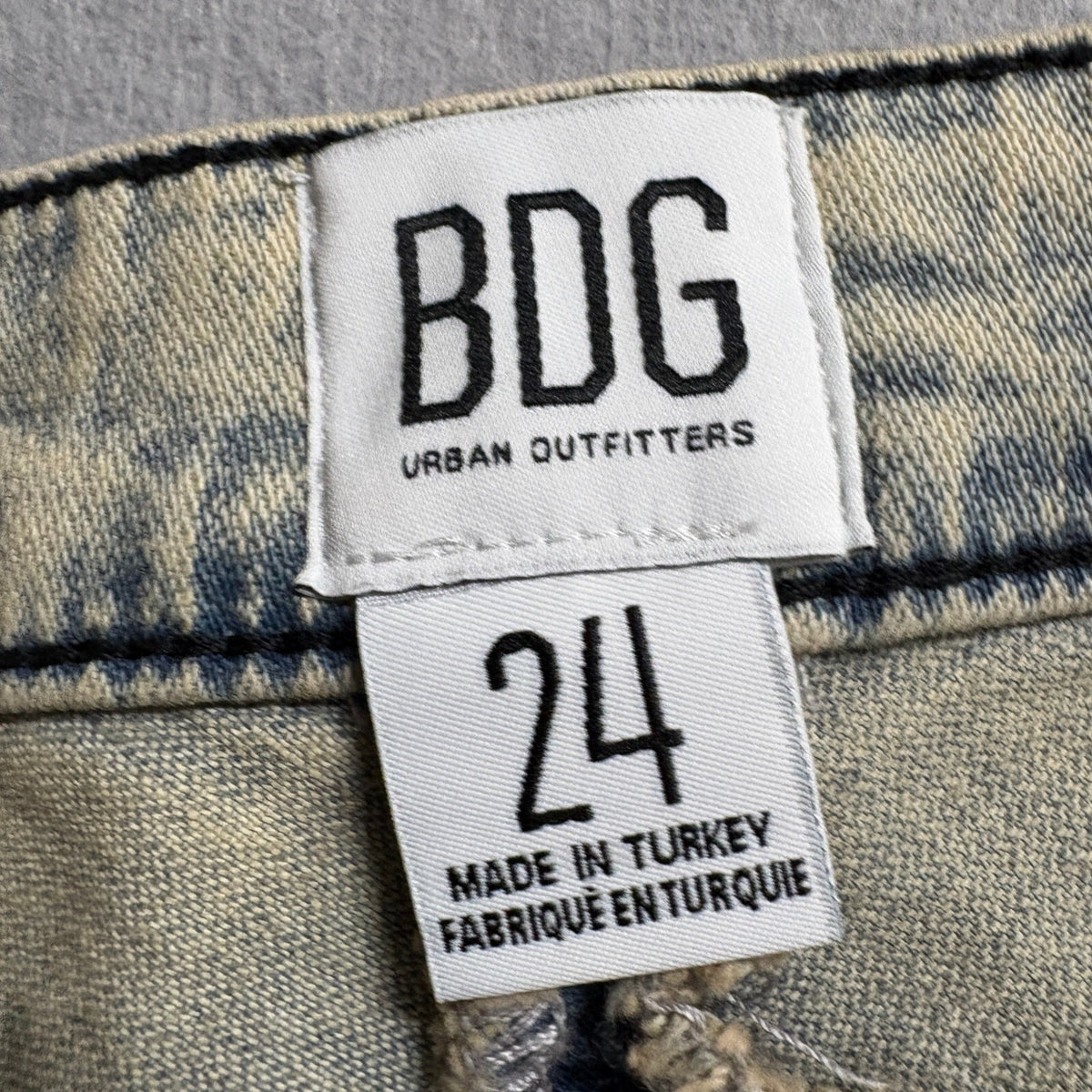 BDG Urban Outfitters Flare Jeans Womens 24 Yellow Acid Wash Zipper Accents