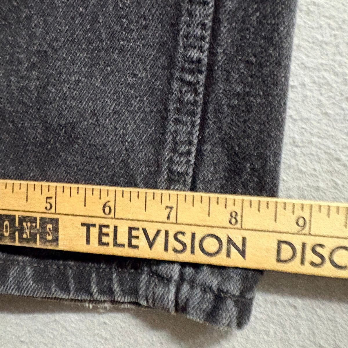 Levis 550 Relaxed Fit Black Denim Jeans Mens 34x34 Measured 31x31.5 Vintage Look