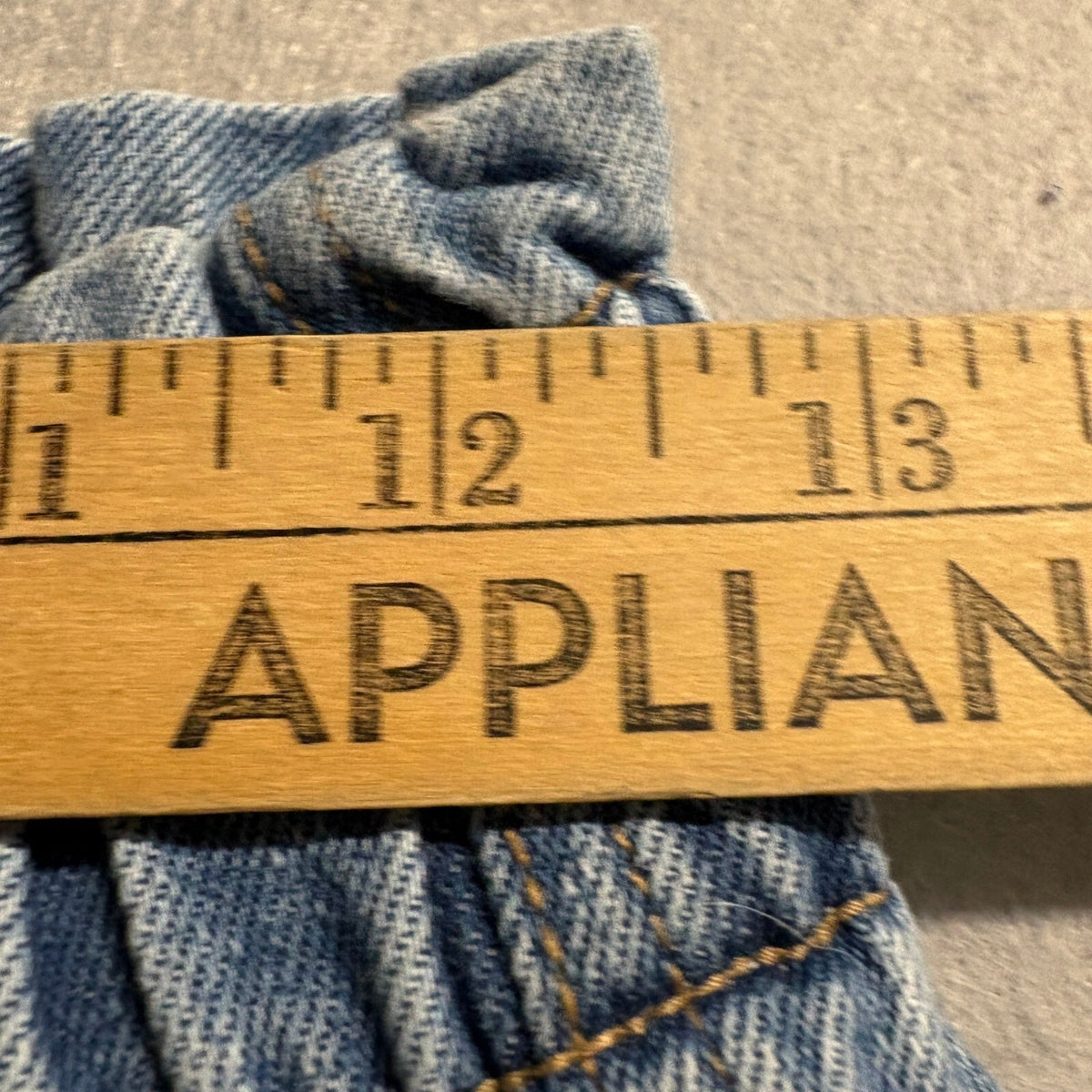 American Eagle Women Size 4 Regular High Rise Elastic Waist Mom Jeans Blue Denim