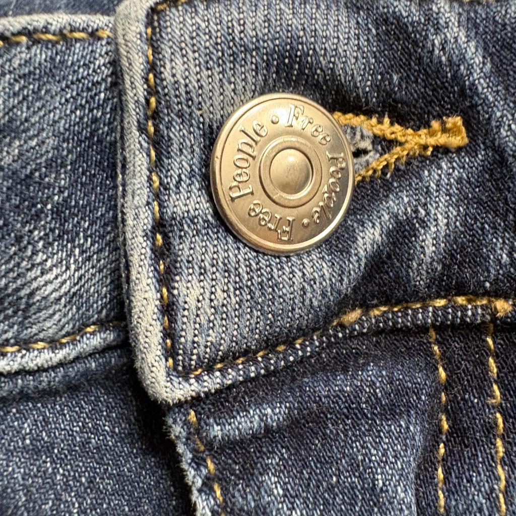Free People Crop Flare Jeans Womens Size 28 Blue Denim Distressed Raw Hem