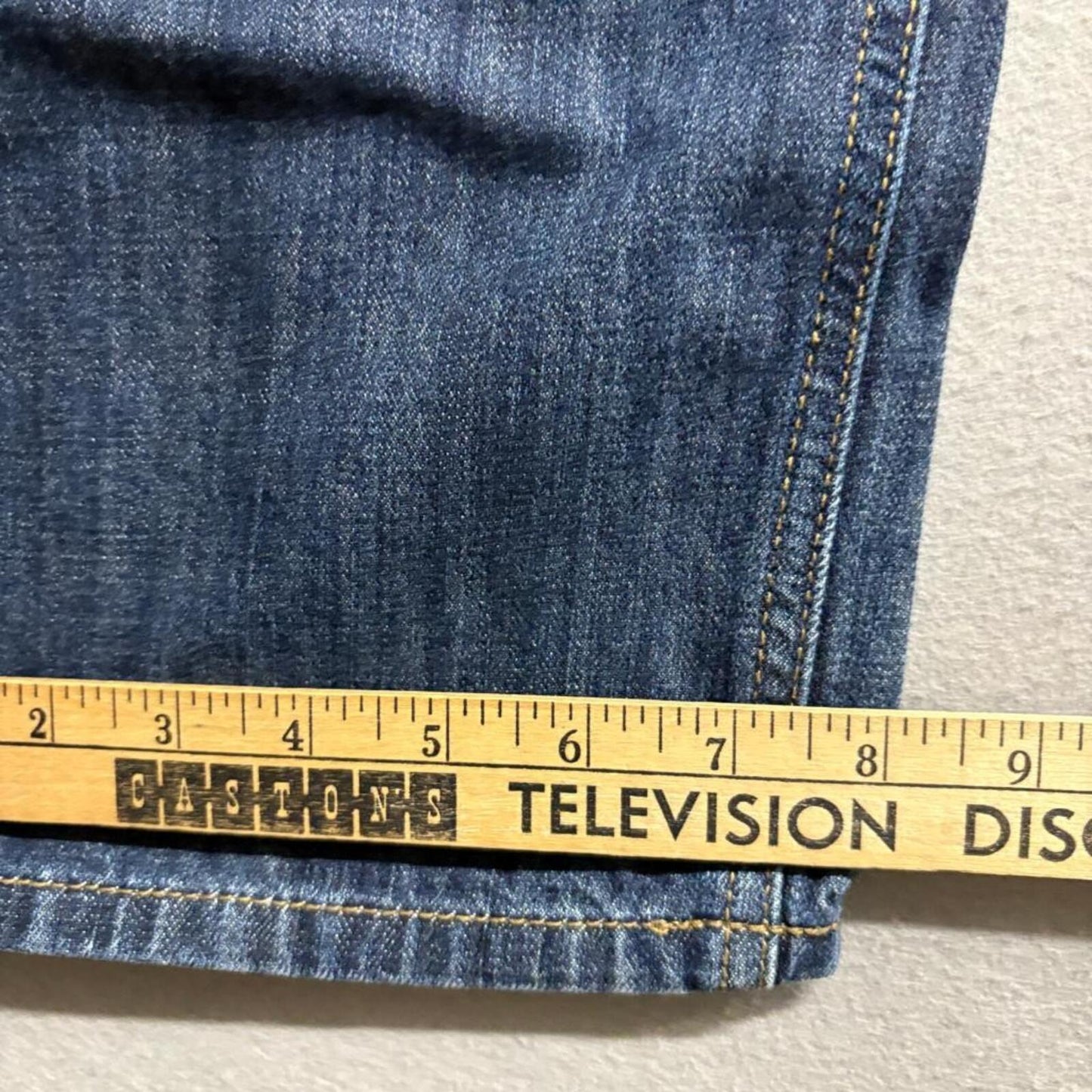 Claiborne Straight Fit Jeans Mens 32x30 Blue Denim 100% Cotton Medium Wash