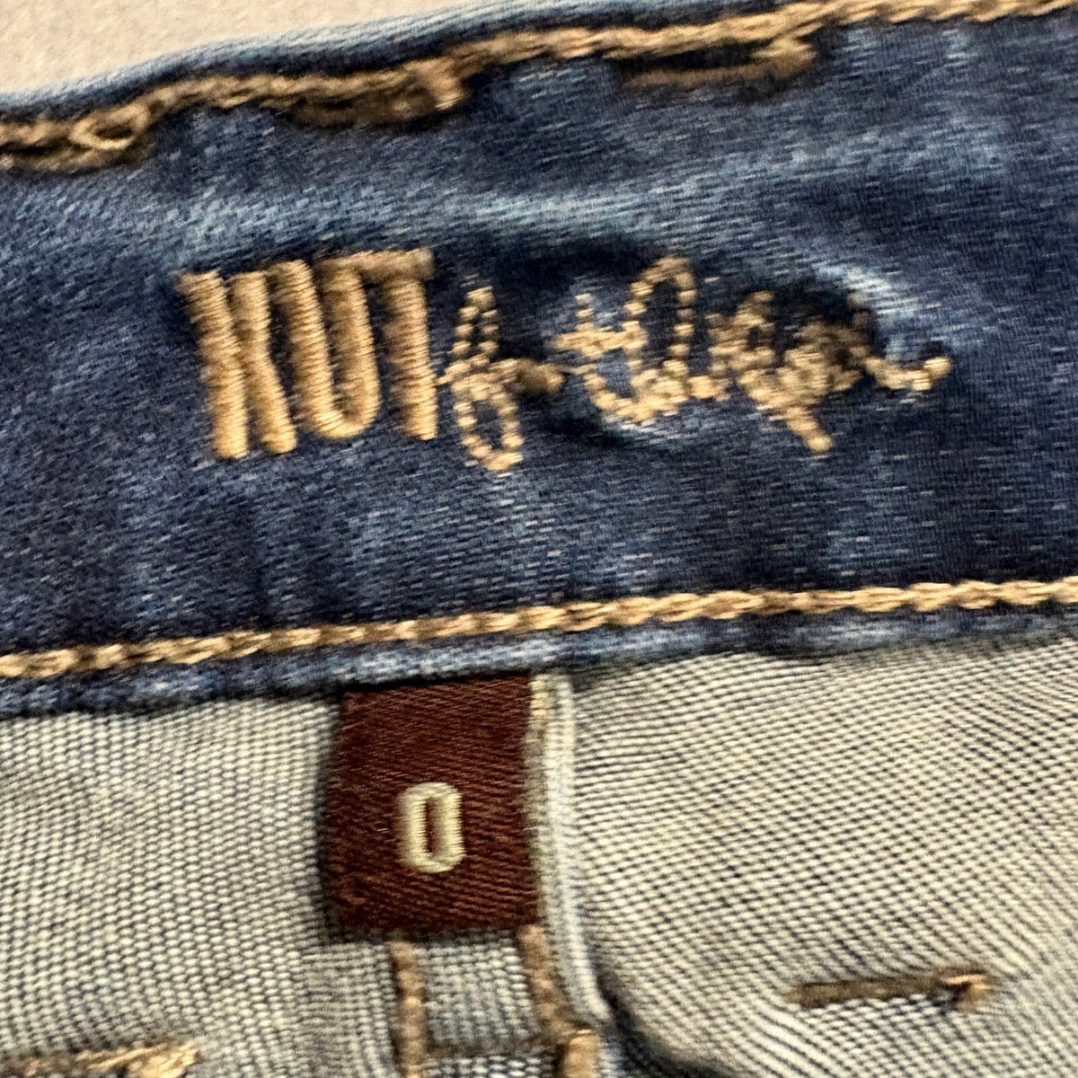 KUT from the Kloth Catherine Boyfriend Jeans Womens Size 0 Blue Distressed Denim