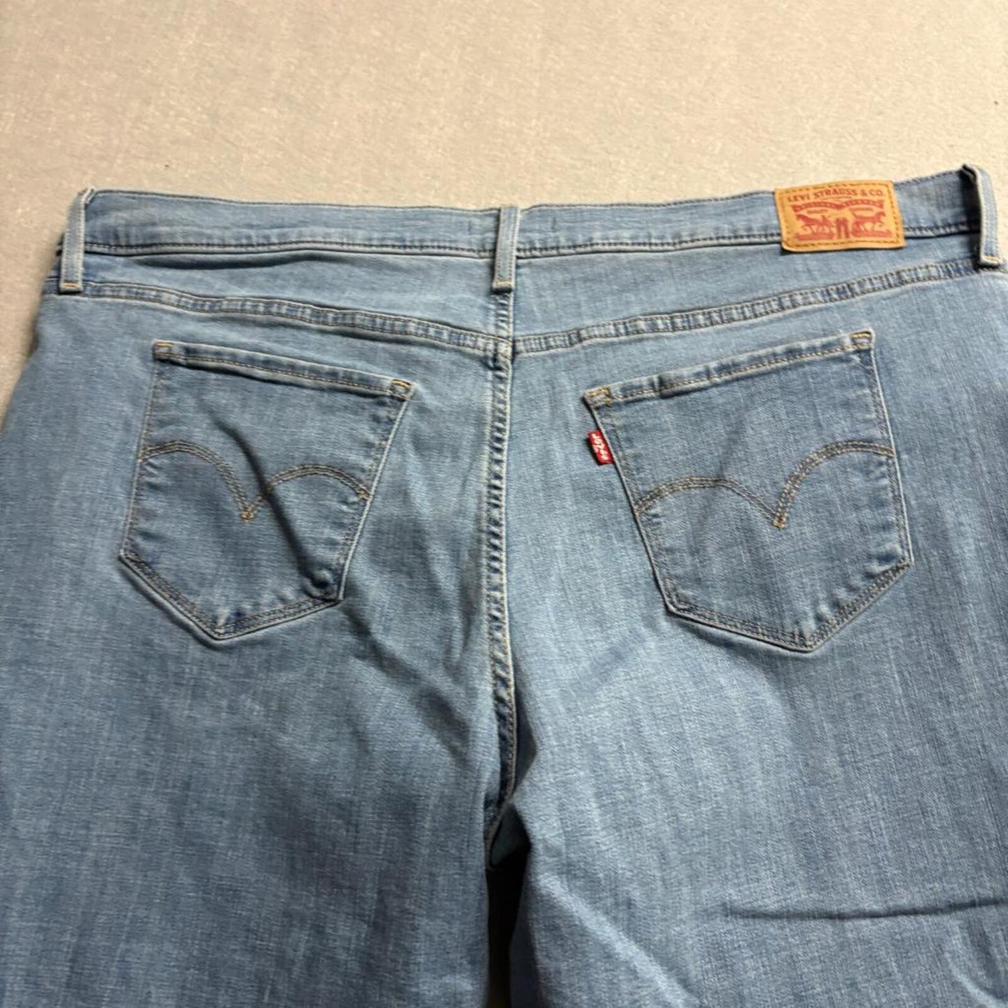 Levi's 311 Shaping Skinny Capri Jeans Womens 20W Blue Stretch Denim Crop 41x21