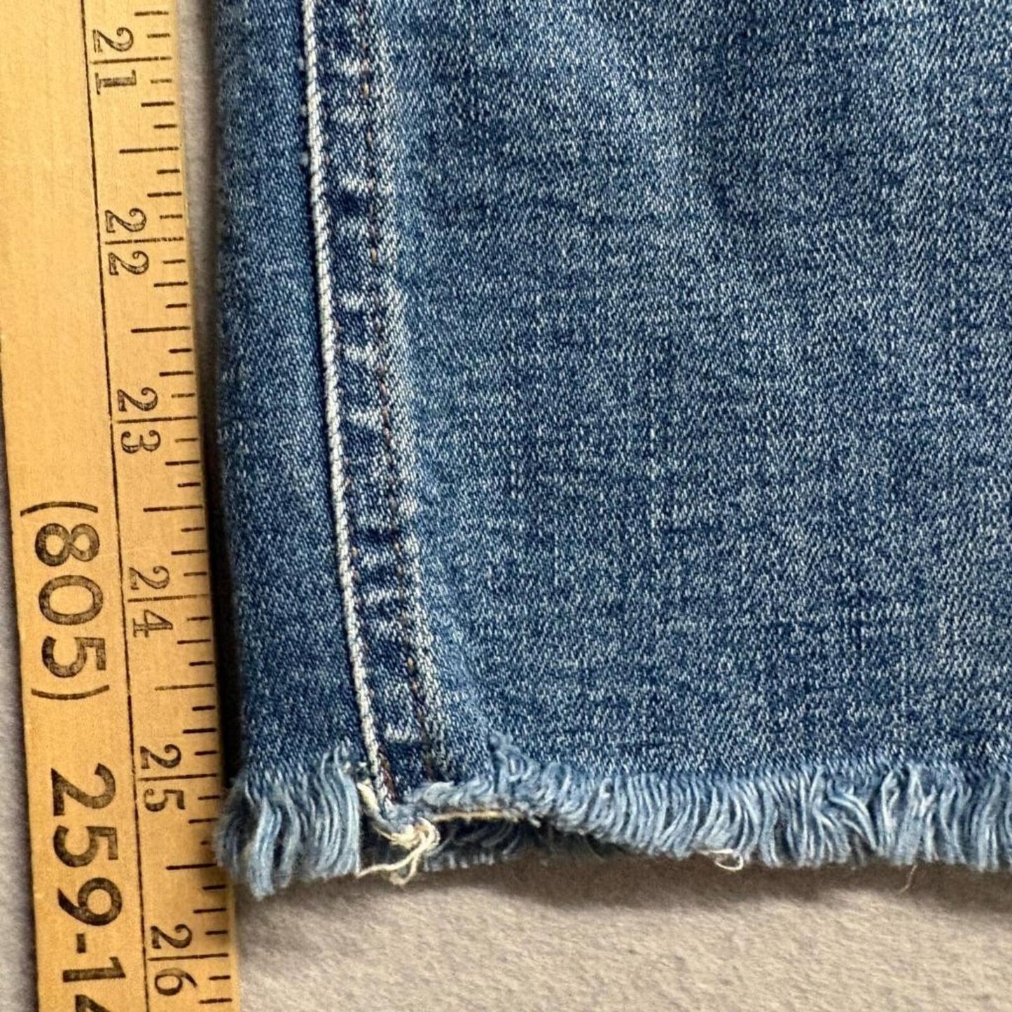 Sound Style Jeans Womens Size 6 Blue Denim Button Fly Raw Hem Straight Leg