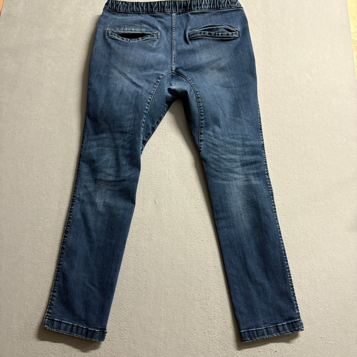 H&M Divided Mens Jogger Jeans Size 34 Blue Denim Elastic Drawstring Waist
