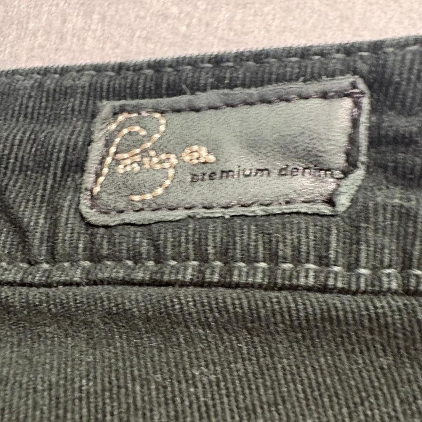 Paige Verdugo Jegging Womens 26 Black Corduroy Skinny Pants Stretch Made in USA