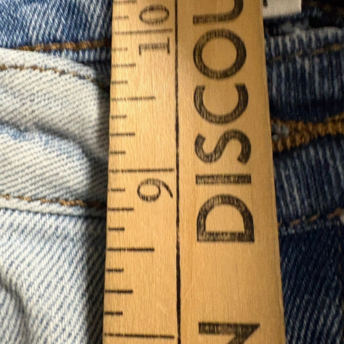 Almost Famous Two Tone Split Color Distressed Jeans Womens Size 1 High Rise Hem