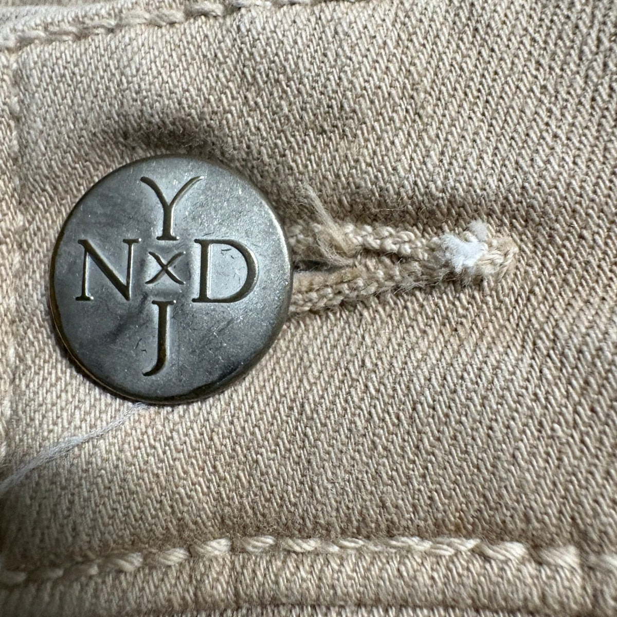 NYDJ Crop Jeans Womens Size 4 Beige Khaki Tan Denim Cropped Pants Side Slit