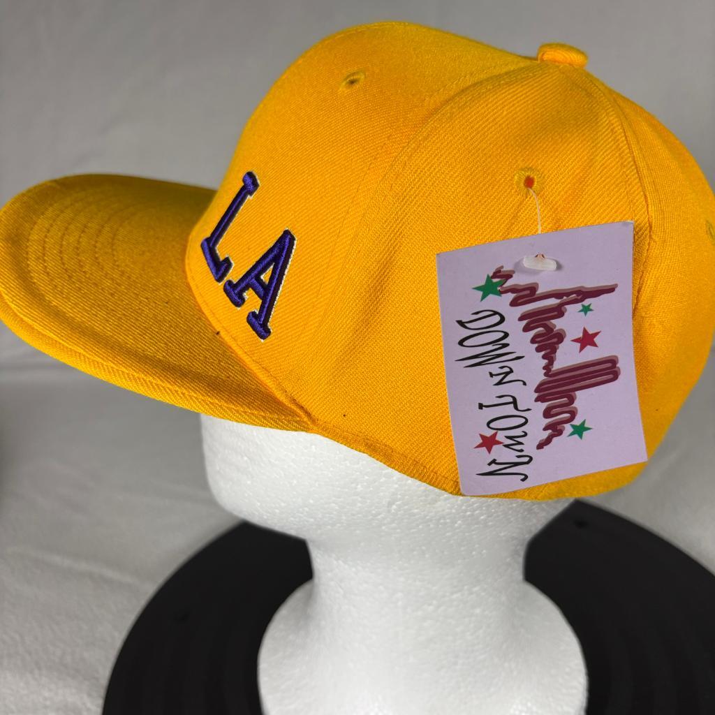 Los Angeles Lakers Down Town Fitted Hat Size 7 1/4 Yellow LA Script Cap