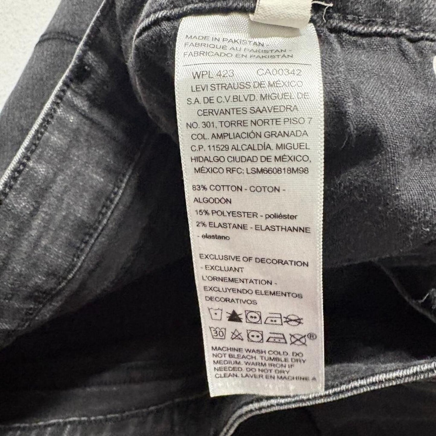 Signature by Levi Strauss Women's Size 12M W31 L32 Mid Rise Bootcut Jeans Black