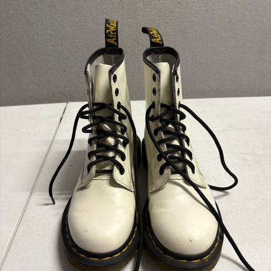 Dr. Martens 1460 White Leather 8-Eye Lace Up Combat Boots Womens Size 6 US /