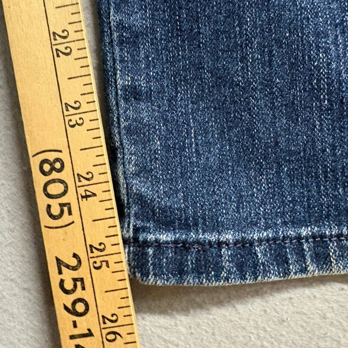 Gloria Vanderbilt Amanda Jeans Womens 12P Blue Denim Classic Rise Straight Leg
