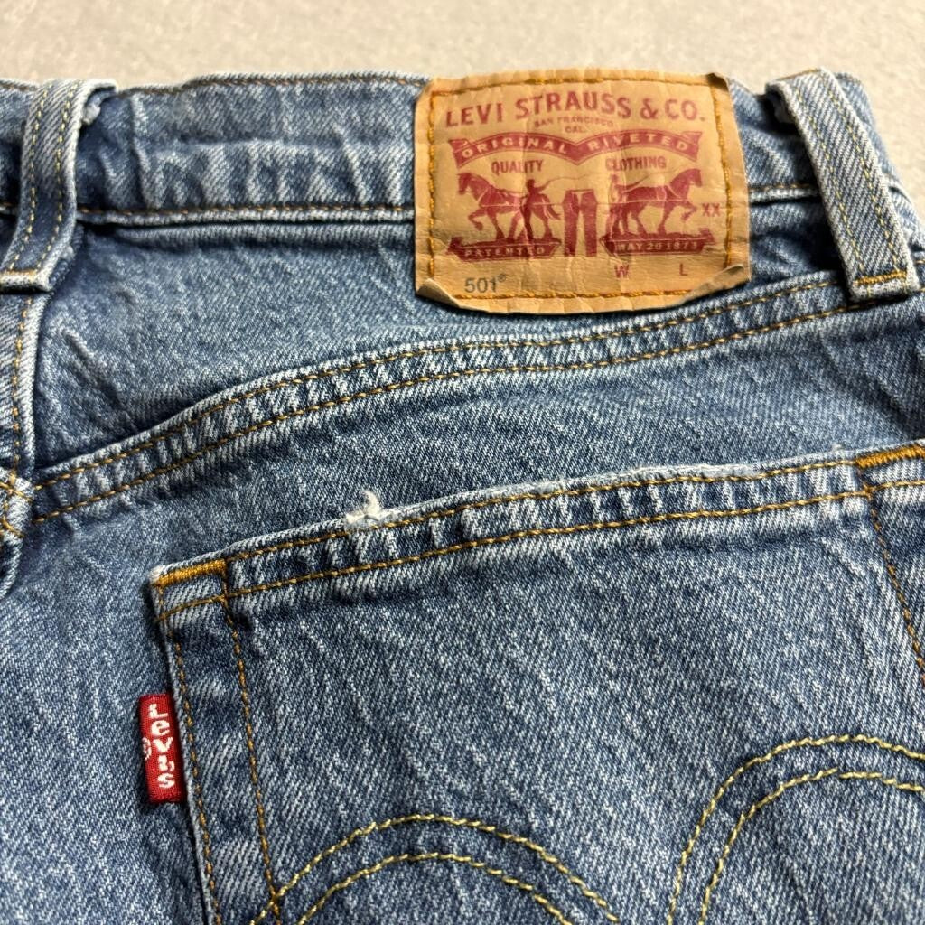 Levis 501 Original Fit Jeans Womens W26 L30 Blue Denim Button Fly Stretch