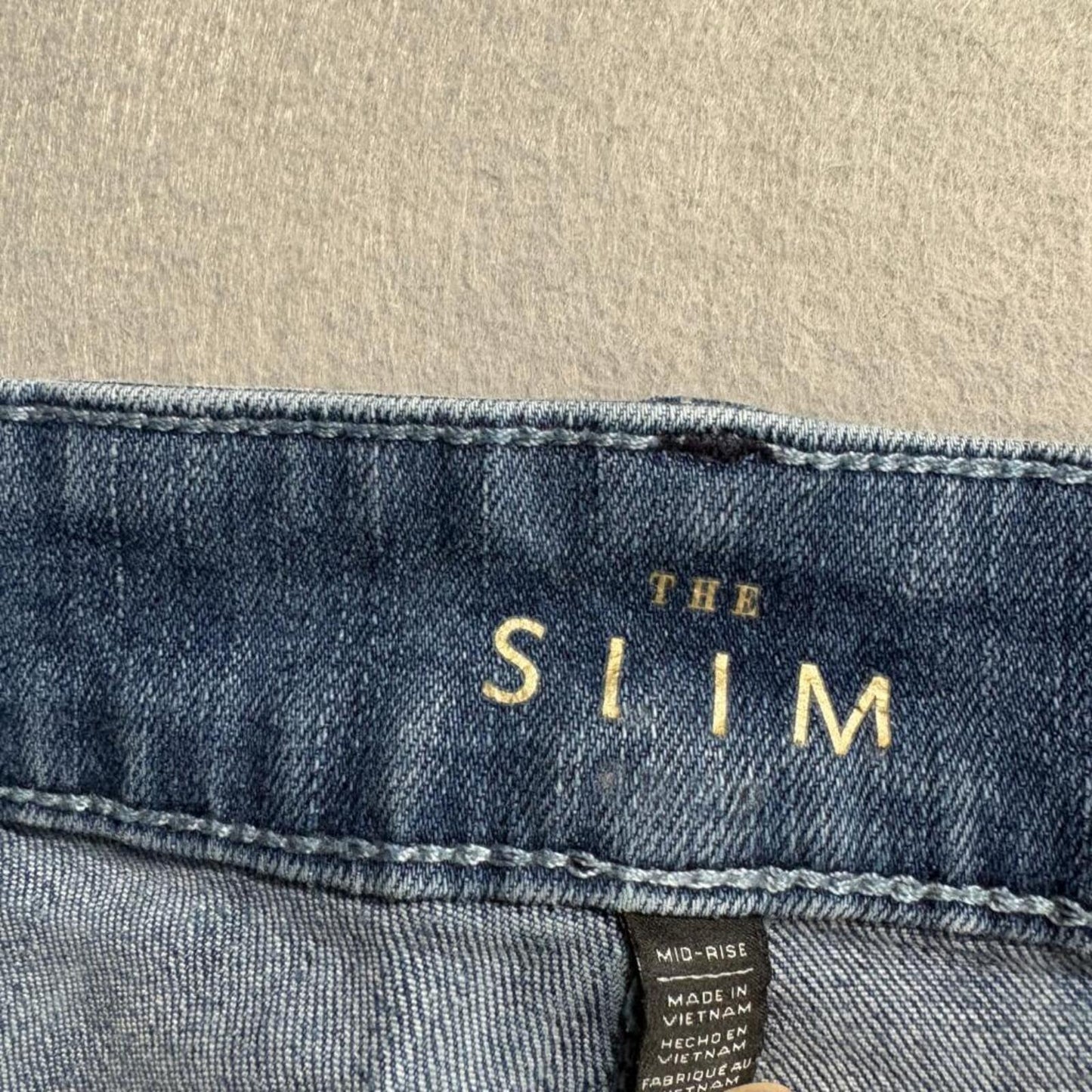 White House Black Market The Slim Jeans Womens 8 Mid Rise Blue Embroidered Hem
