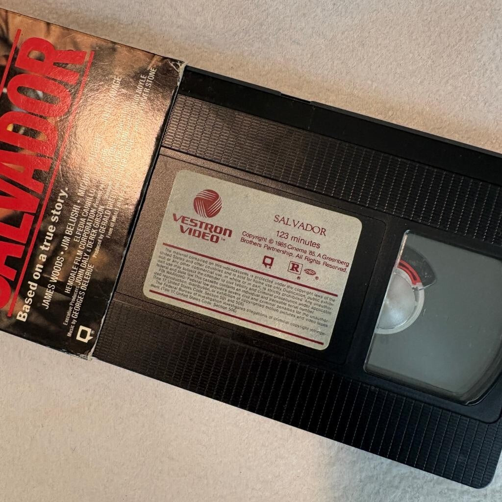 Salvador VHS 1986 Vestron Video James Woods Oliver Stone Clamshell Slipcover