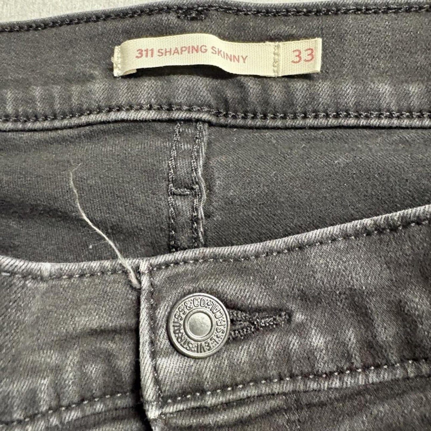 Levi's 311 Shaping Skinny Jeans Womens Size 33 Black Denim Stretch Pants 33x27