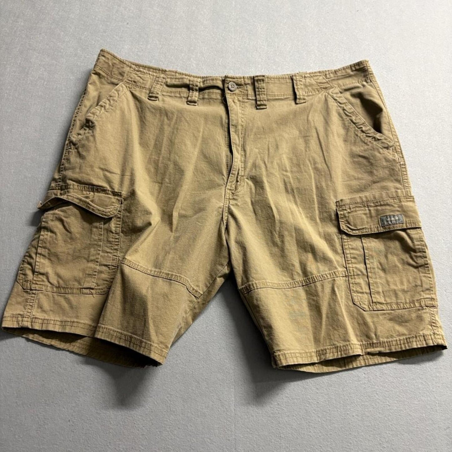Wrangler Cargo Shorts Mens 44 Brown Cotton Blend Relaxed Fit Casual Outdoor