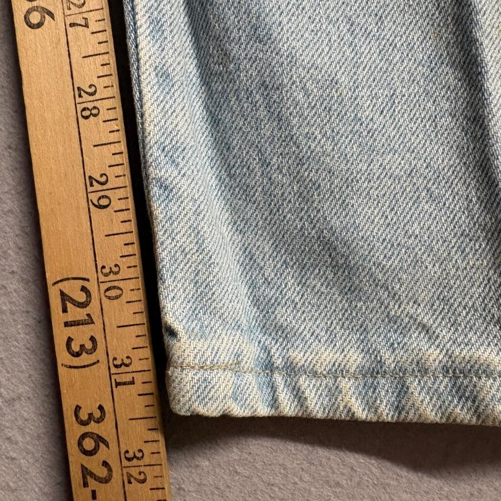 Vintage Wrangler Authentics Jeans Mens 36x32 Made in USA Light Wash Denim