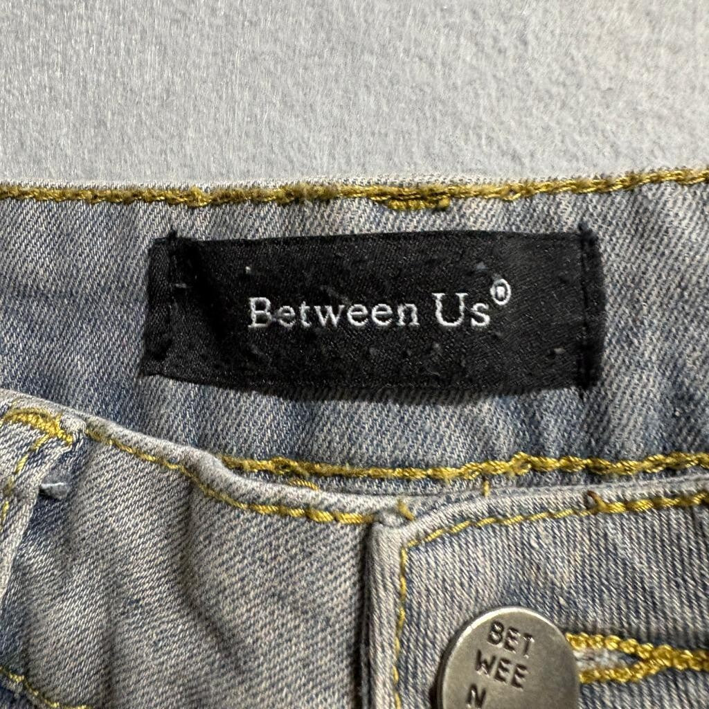 Between Us Womens Cargo Jeans Size 5 Gray Denim High Rise Straight Leg Stretch