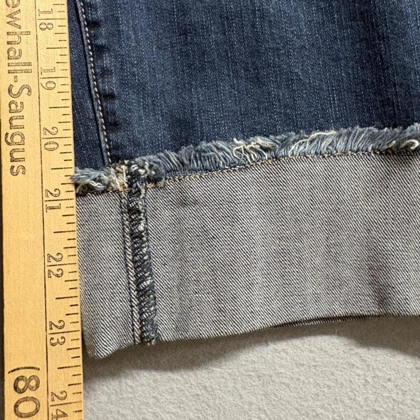 Torrid Crop Boyfriend Jeans Womens 24 Blue Denim Fray Hem Vintage Stretch