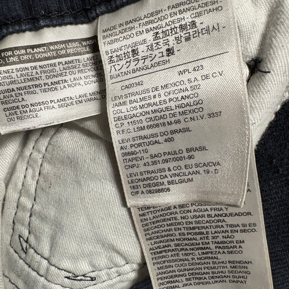 Levis 502 Mens Black Corduroy Tapered Leg Jeans W30 L30 Black Fine Cord Pants