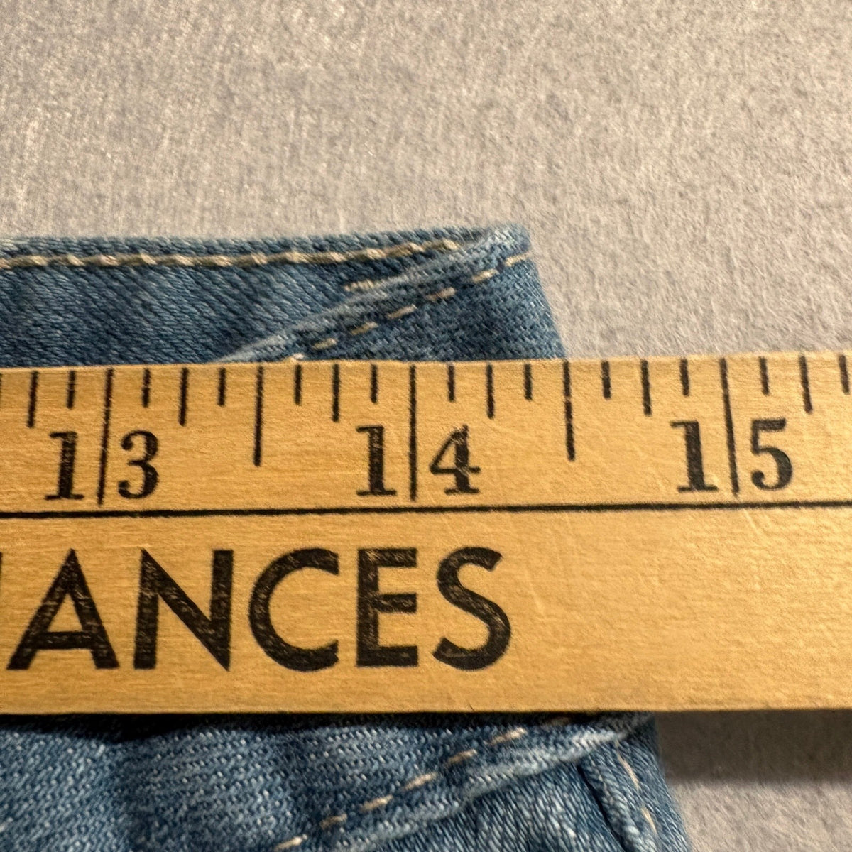 Kimes Ranch Lola Jeans Womens Size 4x30 Blue Flare Leg Stretch Western Denim USA