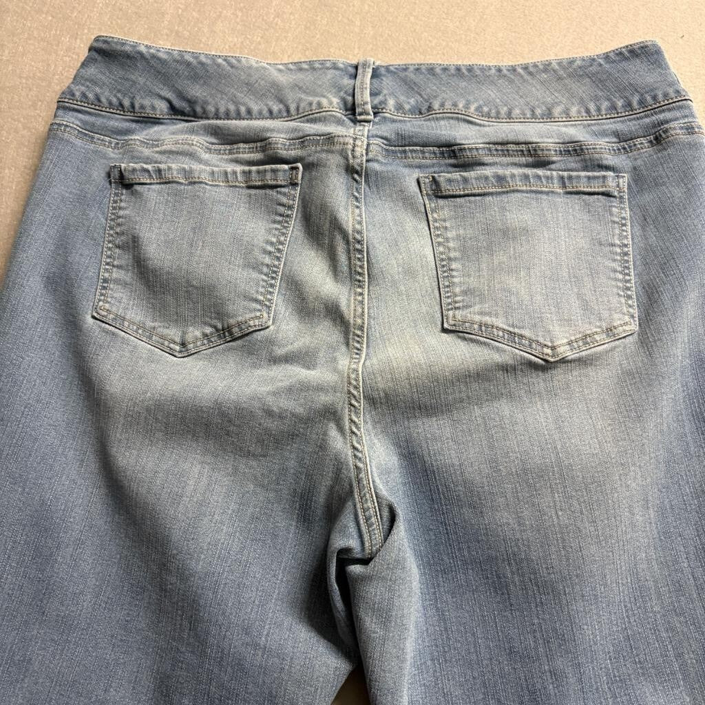 Torrid Premium Skinny Jeans Womens Plus Size 18 Blue Denim Stretch 3-Button Fly