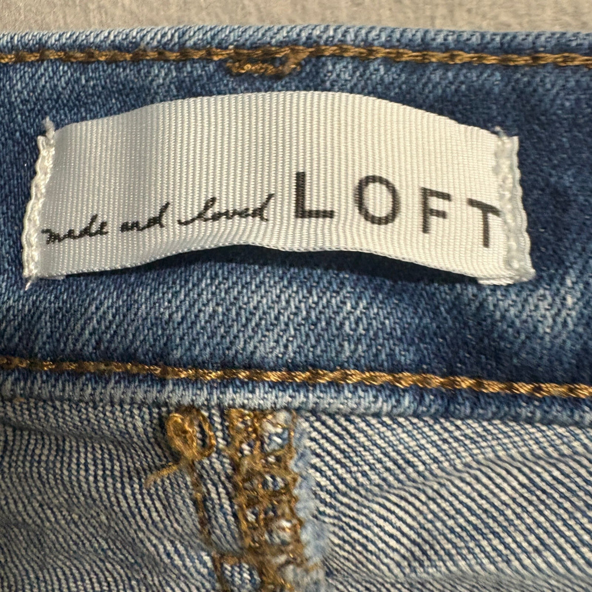 LOFT The Bootcut Jeans Womens 28 / 6 Medium Wash Denim Stretch Pants