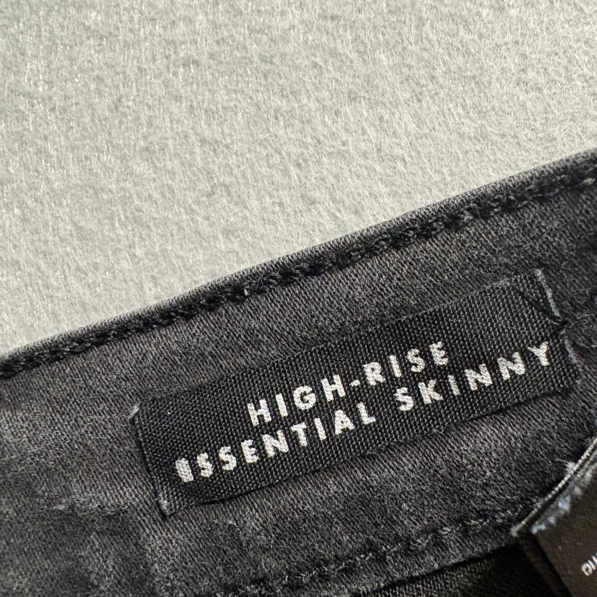 Curve Appeal Womens High Rise Essential Skinny Jeans Size 2/26 Black Denim
