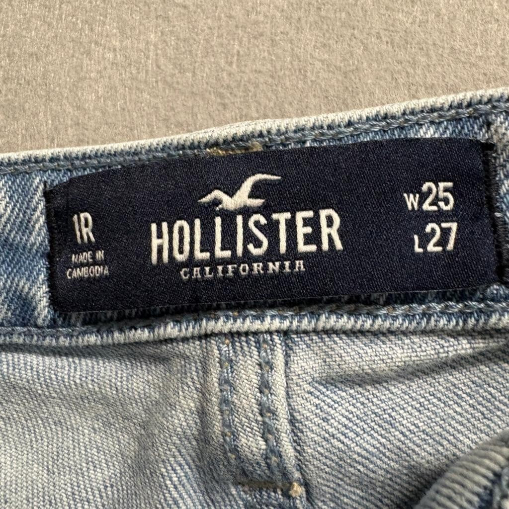 Hollister Ultra High Rise Mom Jeans Womens 1R W25 L27 Light Wash Denim Stretch