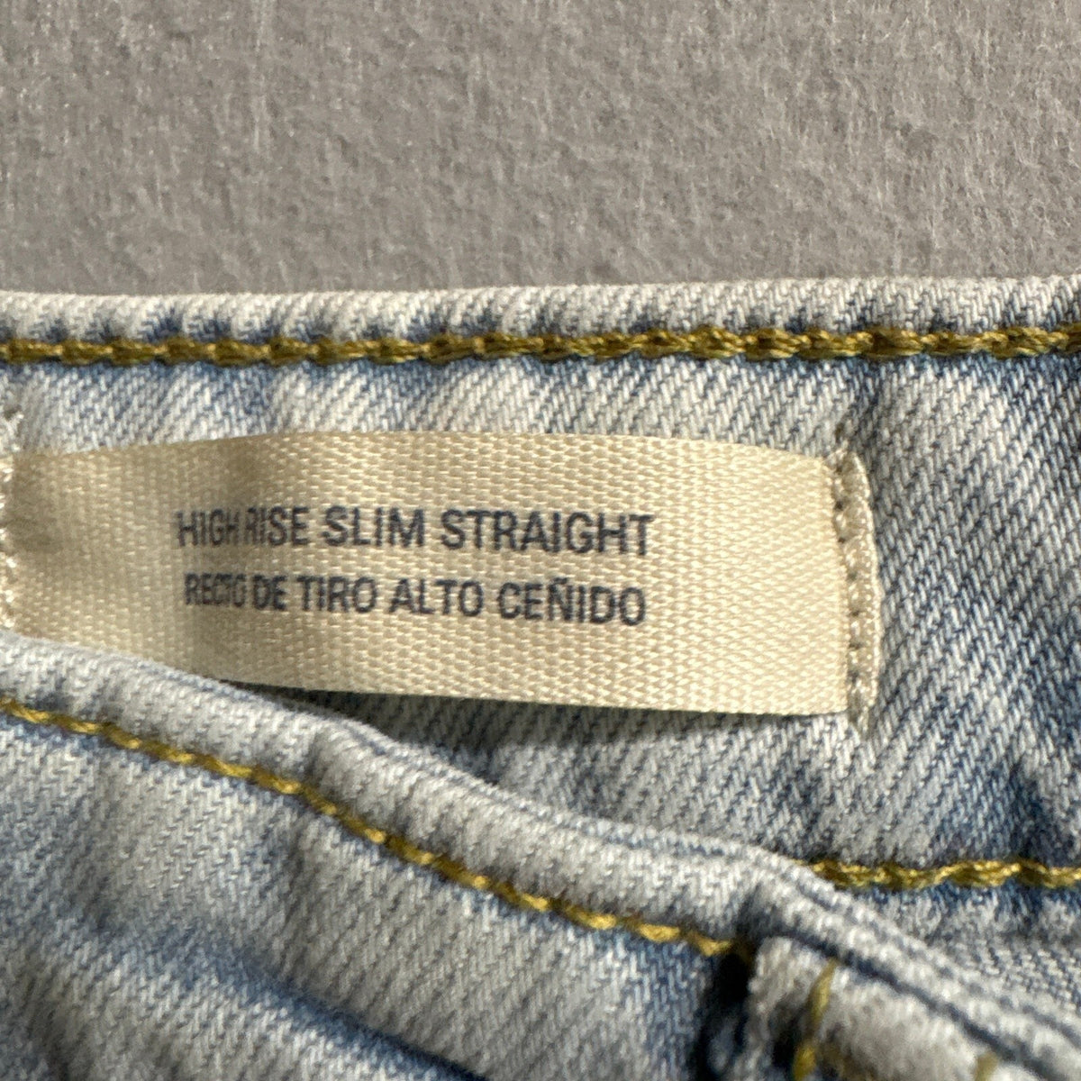 Universal Thread High Rise Slim Straight Jeans Womens 8/29R Light Wash Seamed